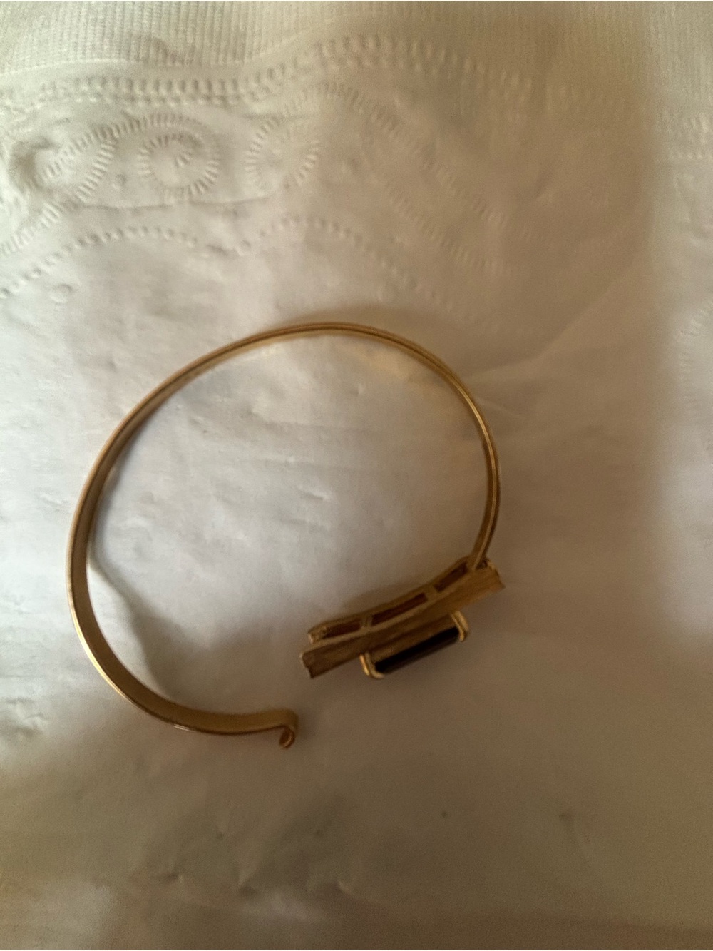 Avon Gold Bangle Bracelet with Rectangular amethyst Accent - Picture 3 of 4